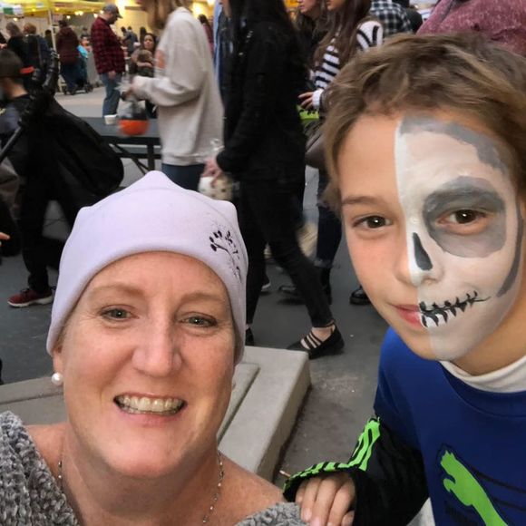 Meet your Posher, Taylor - Picture 1 of 1